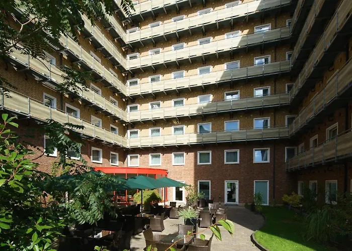 Toyoko Hauptbahnhof Hotel 3*